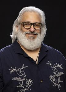 Headshot of Daniel Ulloa