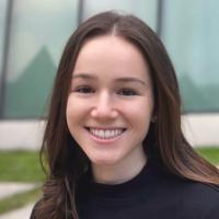 Headshot of Pathobiology student Liz Platin Headshot of Pathobiology student Liz Platin